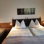 Apartment Neurauter Fuegen